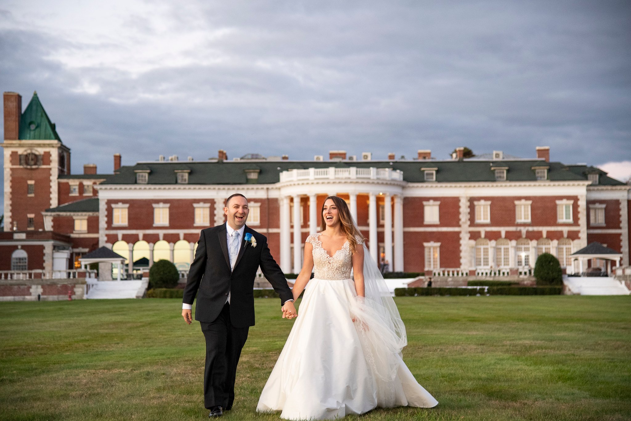 Bourne Mansion - Dramatic Wedding Photos