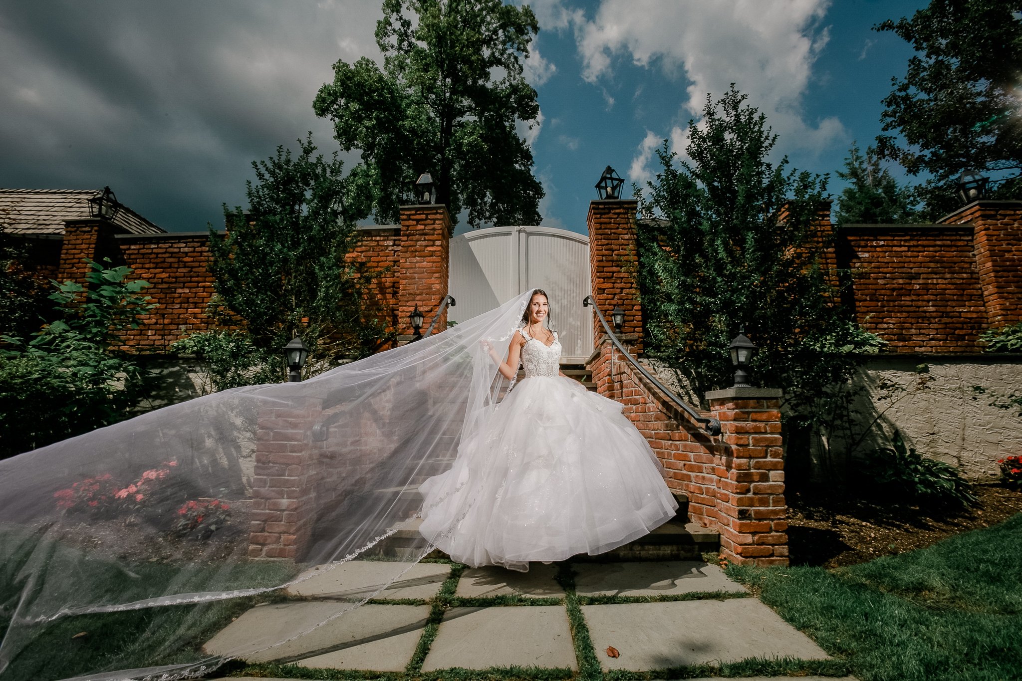 Timeless Wedding Photos at Fox Hollow | Garden Terrace Room