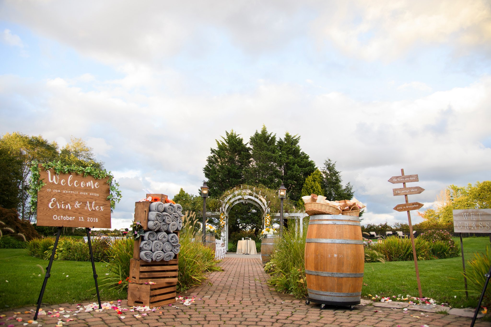 The Vineyards at Aquebogue - Outdoor Ceremony Photos