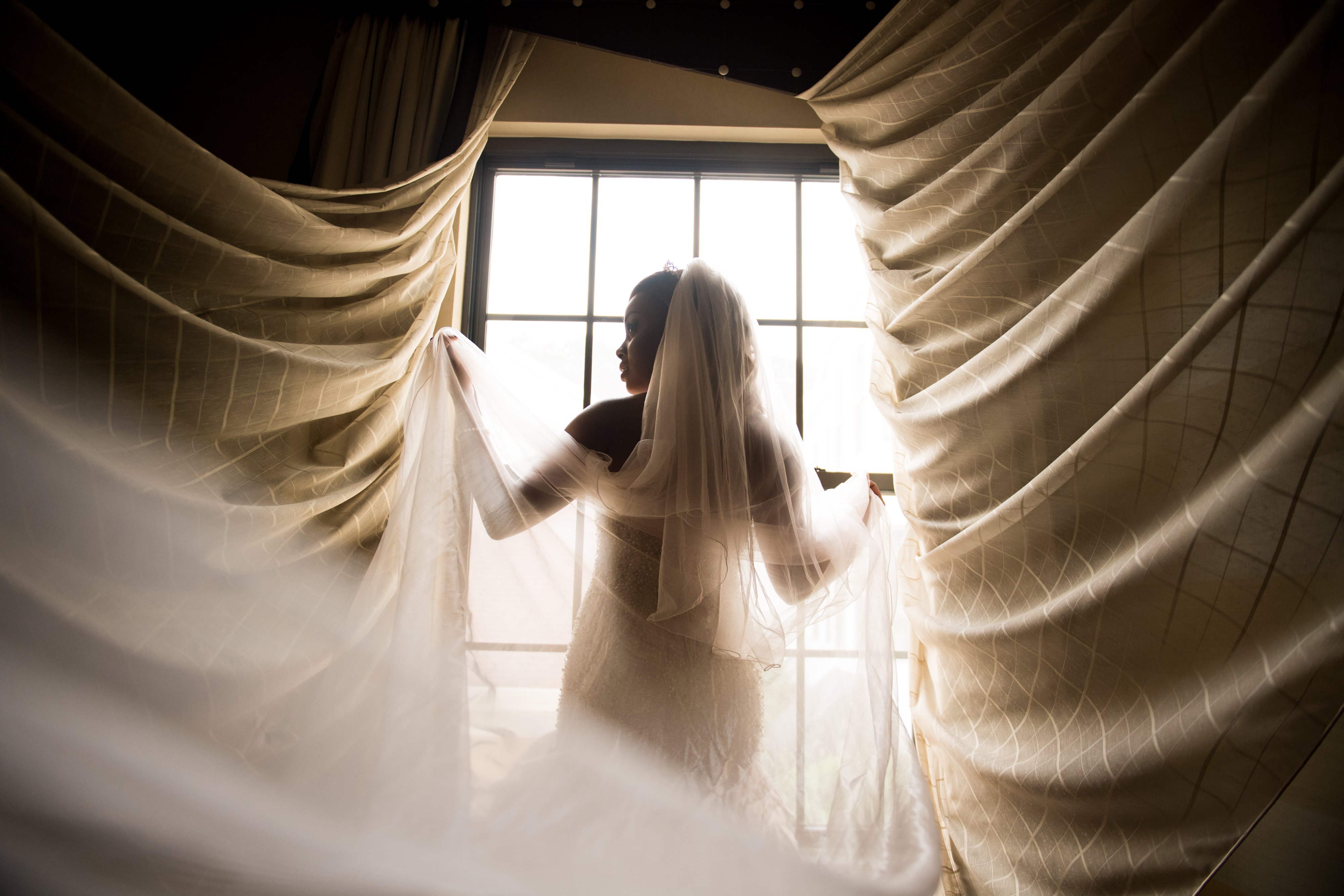 Bride posing before her wedding ceremony | Lotus Wedding Photography
